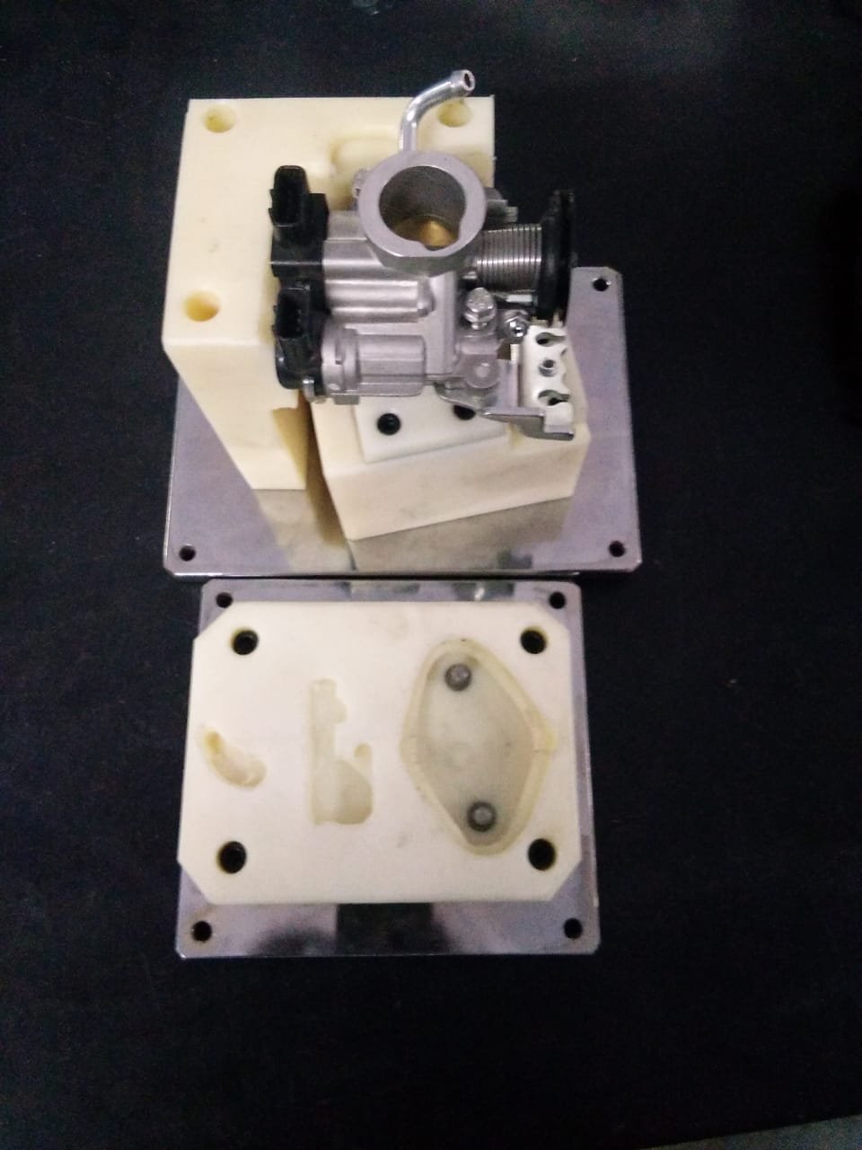 Carburetter Assy. Fixt.